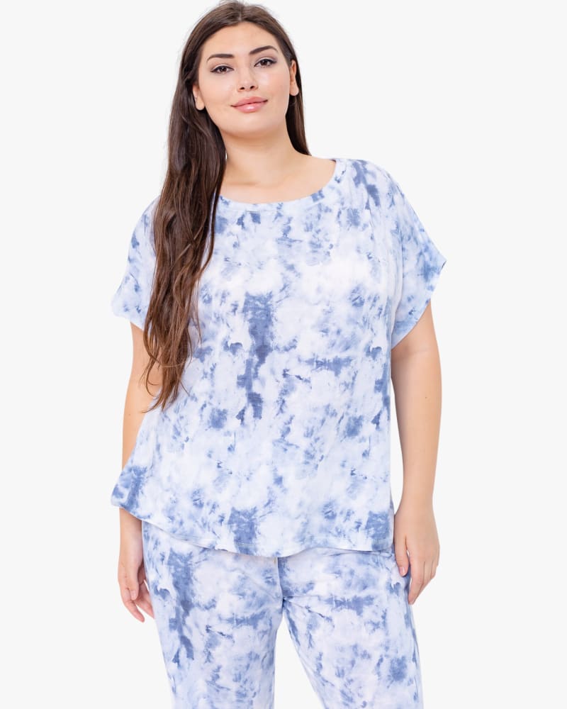 Front of plus size Iris Dolman Tee by Gilli | Dia&Co | dia_product_style_image_id:144320
